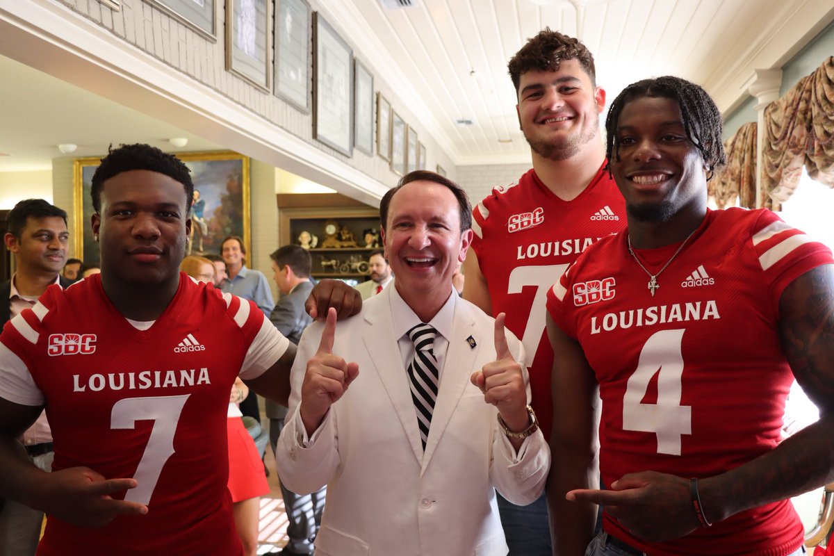 Congratulations to <a href="/ULLafayette/">University of Louisiana at Lafayette</a> on earning Carnegie’s prestigious R1 designation!

This R1 status places ULL in the top tier of research institutions in the Nation. This is a massive success for the University and our State, and I was honored to celebrate with school and