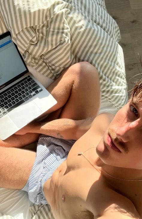 5/10 Homeoffice of the day 👨🏼‍💻