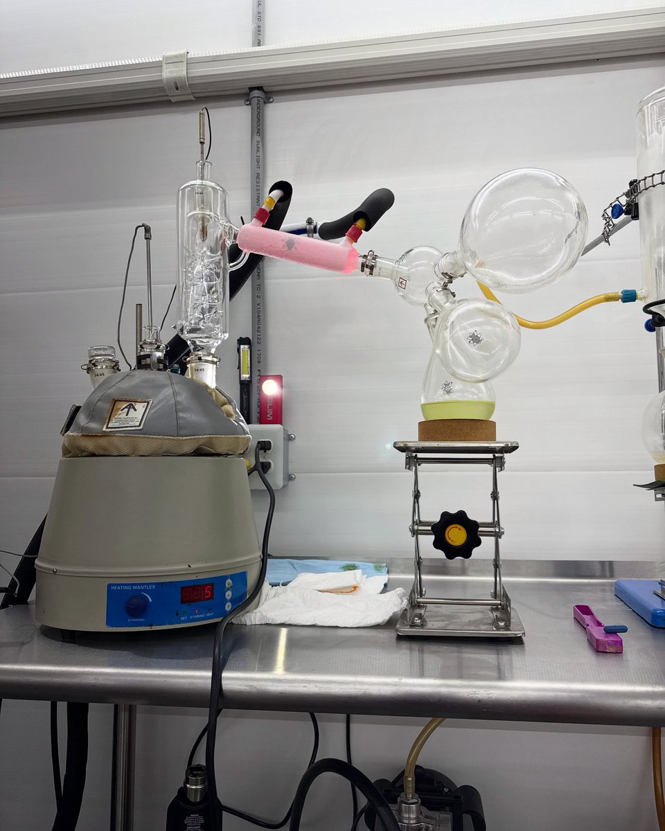 CobaEngineering's tweet image. Cryo Processing of Oklahoma has successfully distilled their first liters of canna oil using equipment designed and approved by Cobau Engineering. OKC now enforces some of the strictest extraction regulations. Congratulations to Wes and the Cryo Team for reaching this milestone!