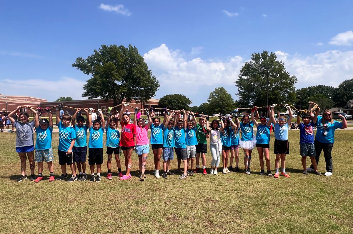 Congratulations to Mrs. Trimble’s class for winning Tug-O-War and being named King of the Purple Hall! 🏆