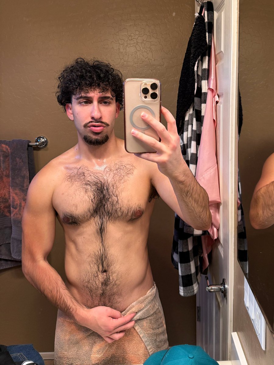 ParsaSleighter's tweet image. Where r ya