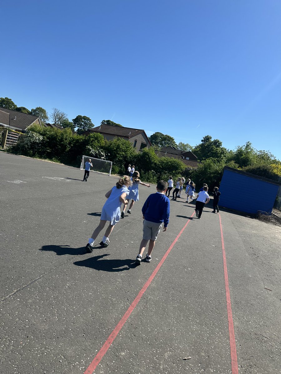 Deanburn PS P3 (@deanburnps_p3) on Twitter photo Making the most of the sunny ☀️ weather for our brain break this afternoon, enjoying a class <a href="/_thedailymile/">The Daily Mile UK</a> with our friends! #walk #run #jog #fit #fun #healthy #chat #friends #brainbreak #sunshine #May #TheDailyMile #FitforLife Making the most of the sunny ☀️ weather for our brain break this afternoon, enjoying a class <a href="/_thedailymile/">The Daily Mile UK</a> with our friends! #walk #run #jog #fit #fun #healthy #chat #friends #brainbreak #sunshine #May #TheDailyMile #FitforLife