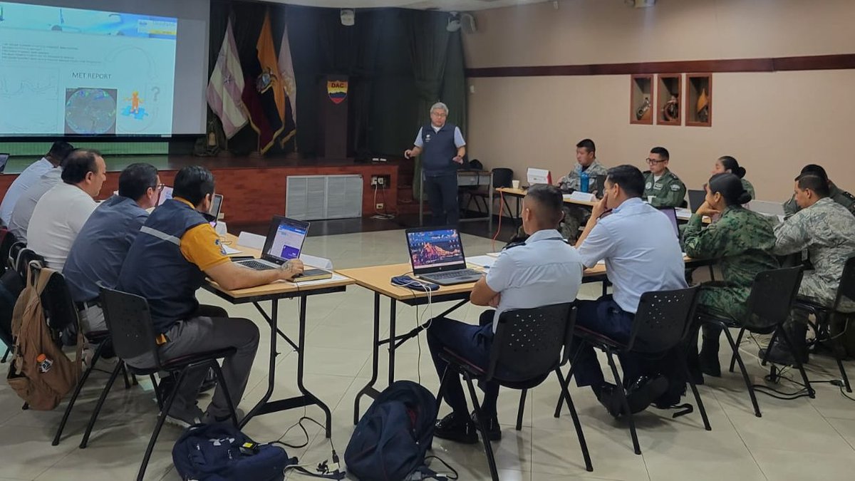 DGAC Ecuador (DAC) (@dgac_ecuador) on Twitter photo La Escuela Técnica de Aviación Civil, #ETAC, desarrolla en Guayaquil el curso de Interpretación de Información Meteorológica Aeronáutica para tripulaciones y navegación aérea con presencia de personal de <a href="/FuerzaAereaEc/">Fuerza Aérea Ecuatoriana</a> y de la DGAC. La Escuela Técnica de Aviación Civil, #ETAC, desarrolla en Guayaquil el curso de Interpretación de Información Meteorológica Aeronáutica para tripulaciones y navegación aérea con presencia de personal de <a href="/FuerzaAereaEc/">Fuerza Aérea Ecuatoriana</a> y de la DGAC.