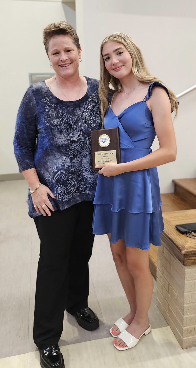 2024-2025 MPJH Female Athlete of the Year:
Brylie Maxfeldt 🦅💙🎉
<a href="/MPJHEagles/">Memorial Parkway JH</a> <a href="/KatyISDAthletic/">Katy ISD Athletics</a> <a href="/taylor_mustangs/">Taylor Athletics (Katy ISD)</a>