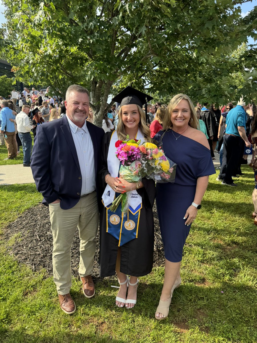 Jen Fahey tweet media