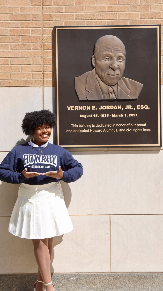 🦋 Lindsay is typing…🦋 tweet media