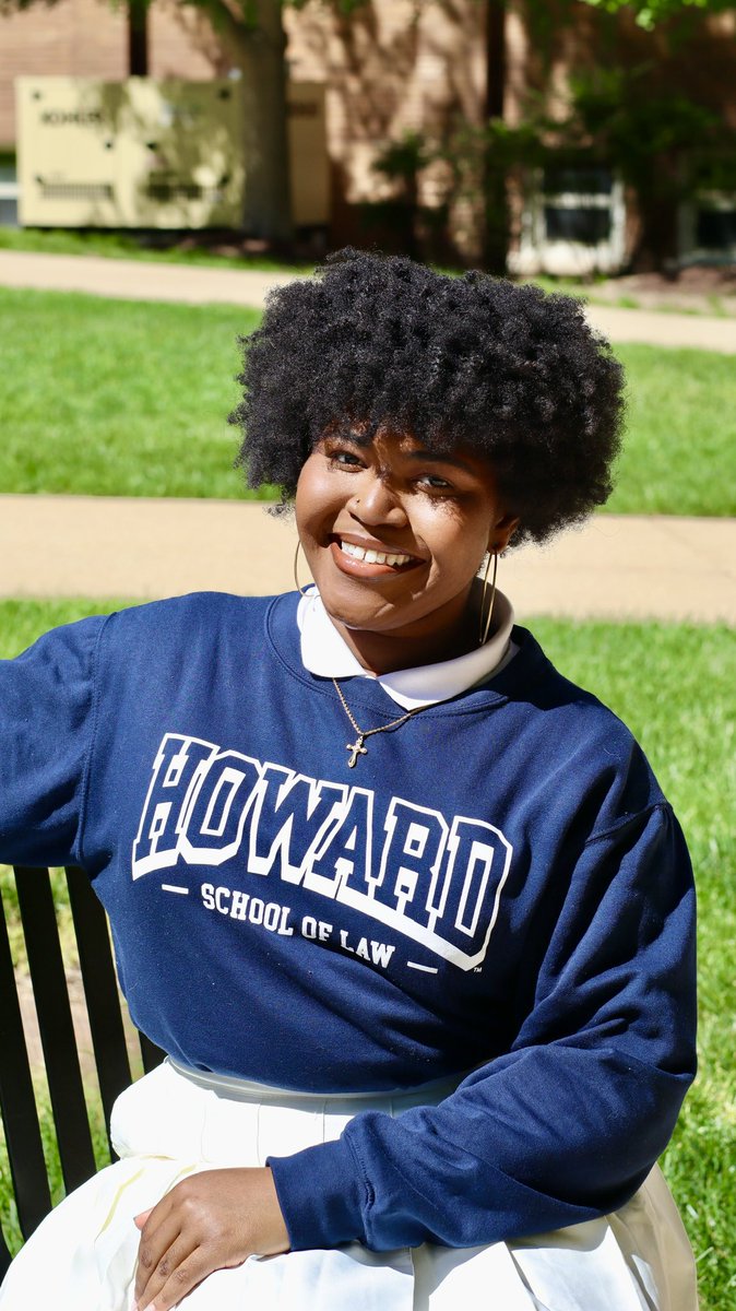 🦋 Lindsay is typing…🦋 tweet media