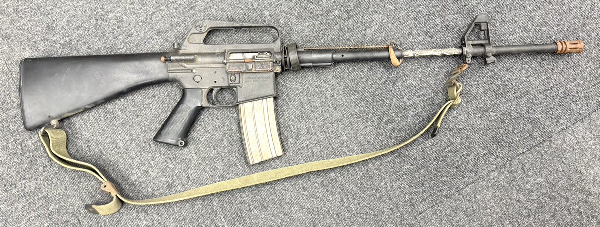【モデルガン？】M16 置物 オブジェ 【 ジャンク】 MGC M16 金属モデルガン
