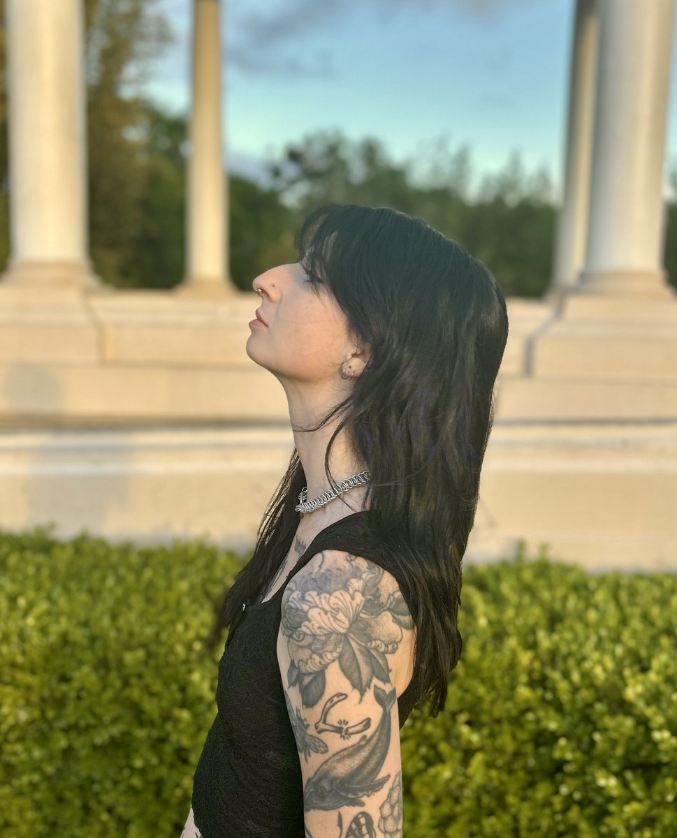 Genuinely insane that I used to hate my nose so much and now it’s one of my favorite features