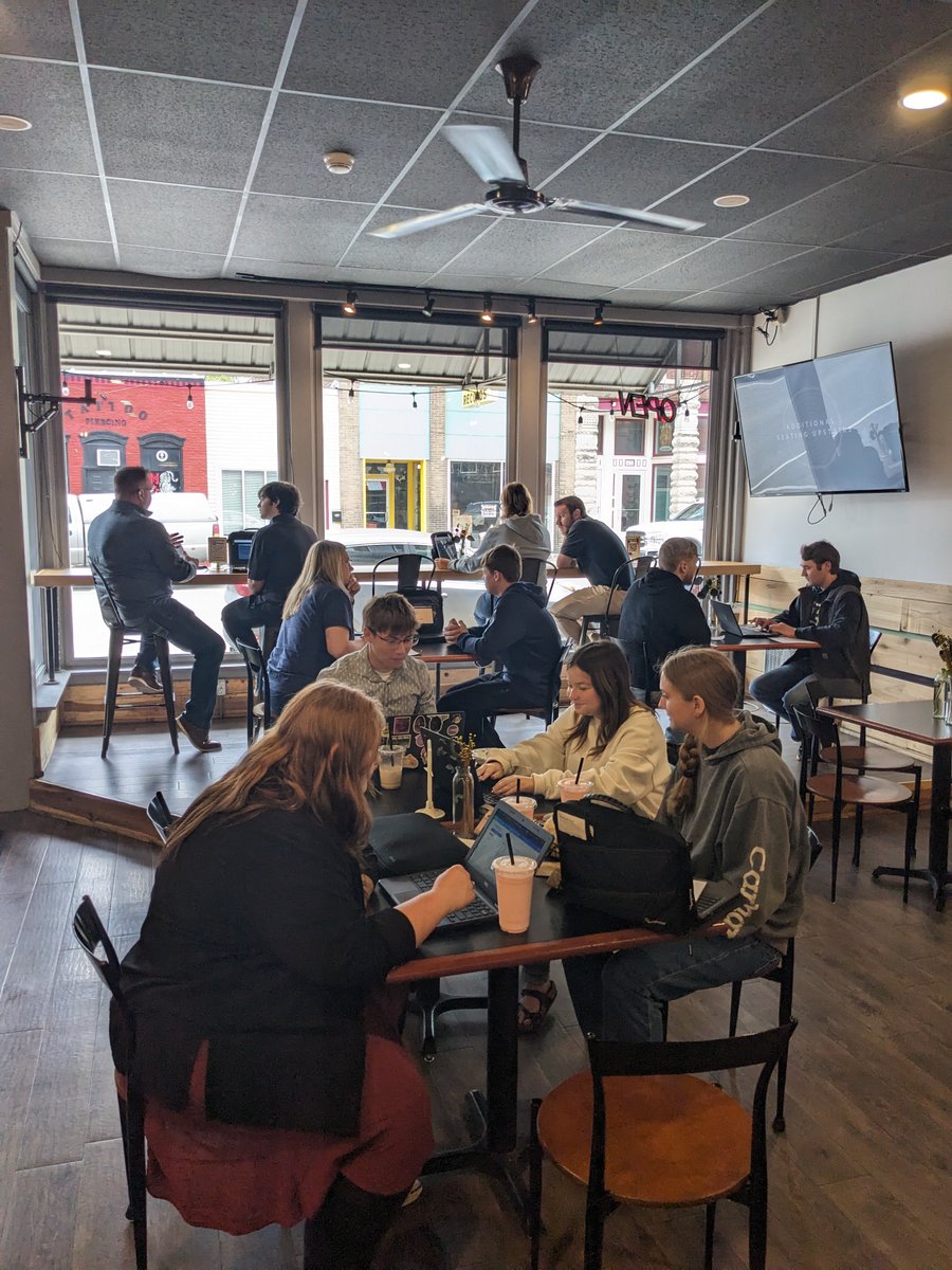 Mr. Martin's Strategic Marketing class presented websites they had created that provide social media resources for small businesses to local business and industry leaders. Business leaders offered feedback to the students to help them make their sites even better. #WeAreMG