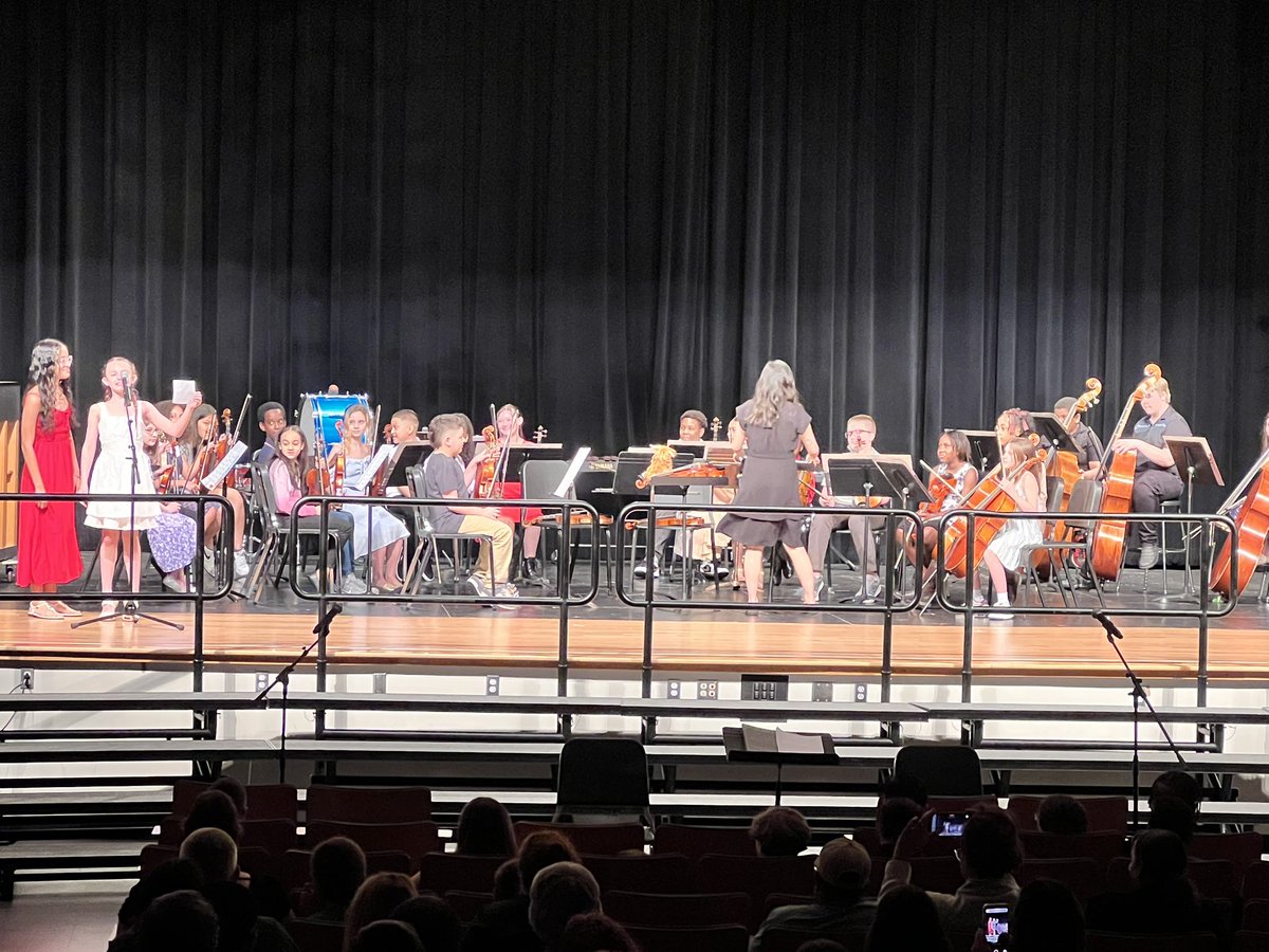 Kelly Lampman tweet media