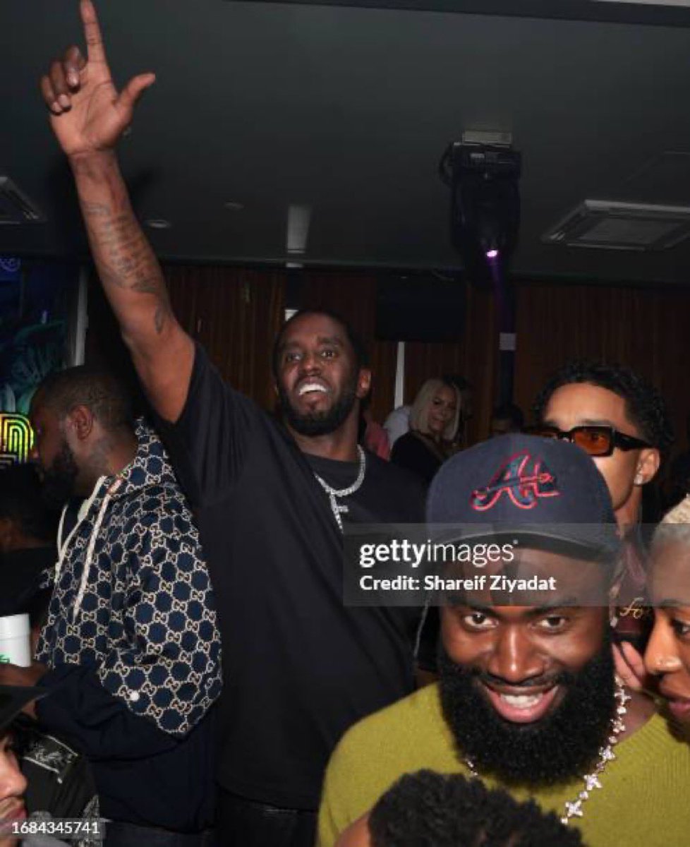 i’ve been watching basketball my whole life and i ain’t ever seen a player get sexually assaulted on the court like they gotta lock this nigga jaylen brown up with diddy lmao