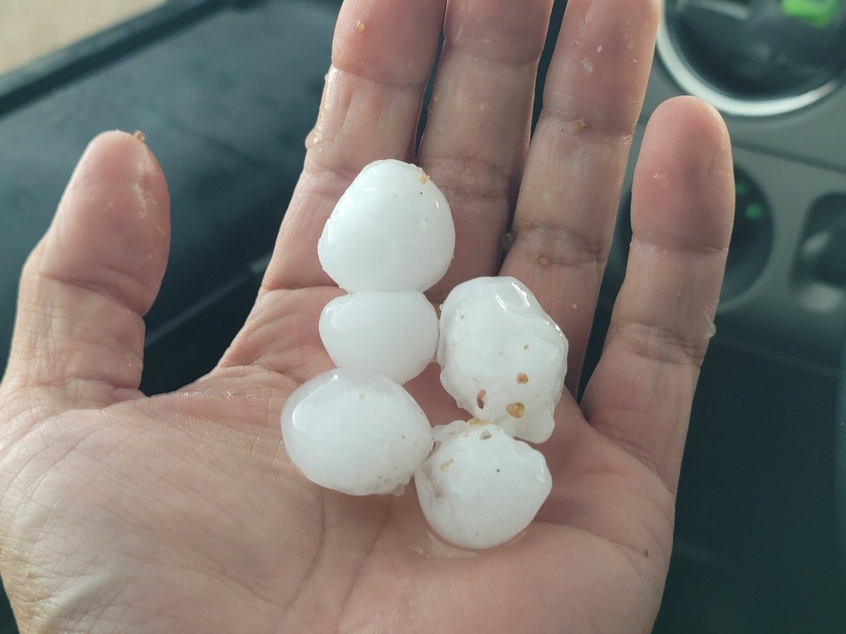 1" hail, 4.6 miles southeast of Hershey,  NE #newx