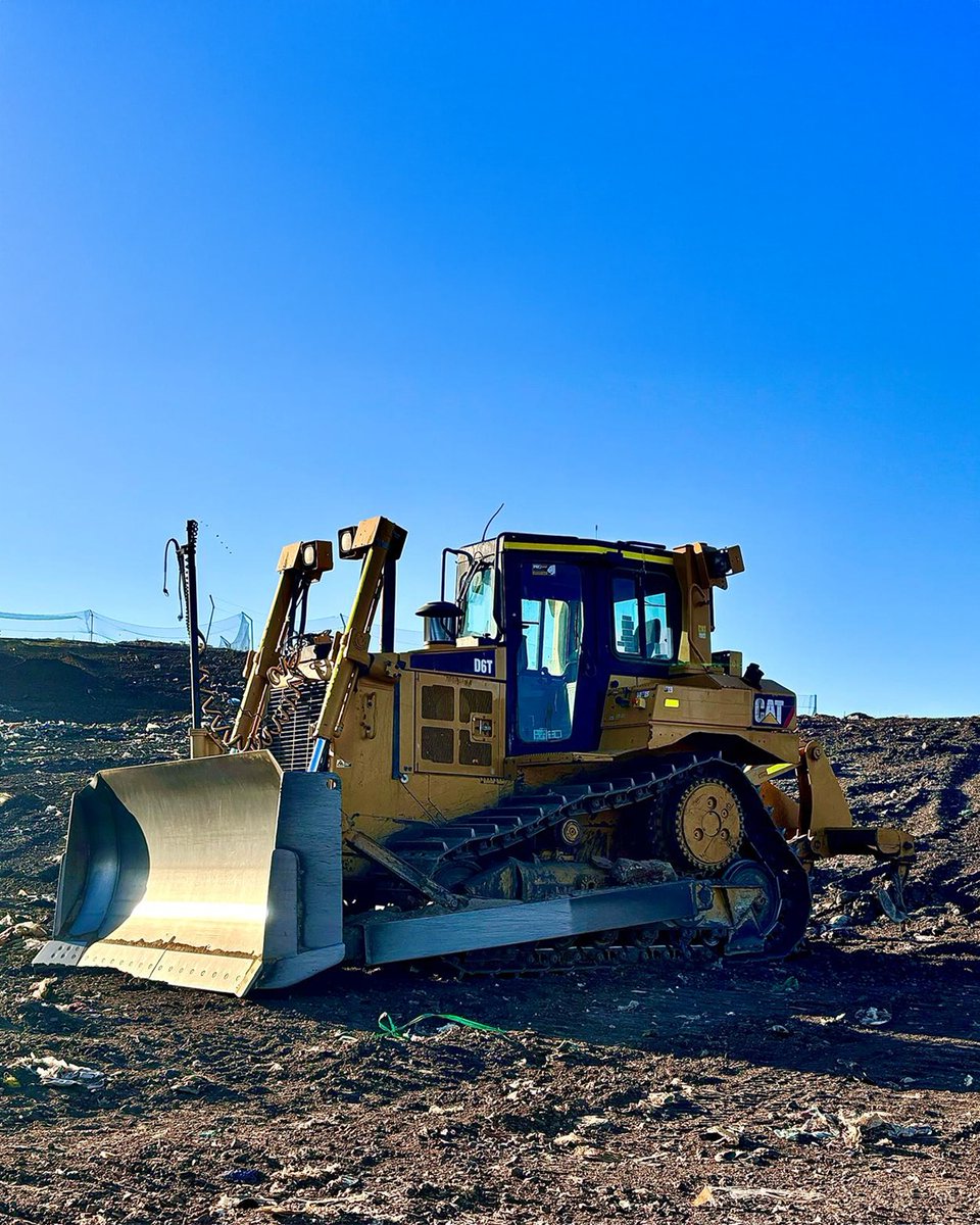 proquipsales's tweet photo. 📍Spotted in action - our fleet is helping reshape projects across Victoria and beyond. Want a dozer that works as hard as you do?

📞 Call our Happy Team now on 1300 467 777

Photo Credit: Jeremy W.

#construction #equipment #bulldoze #rental #hire #dozer #dryhire #CAT #D6T https://t.co/lBlvNbAzwP