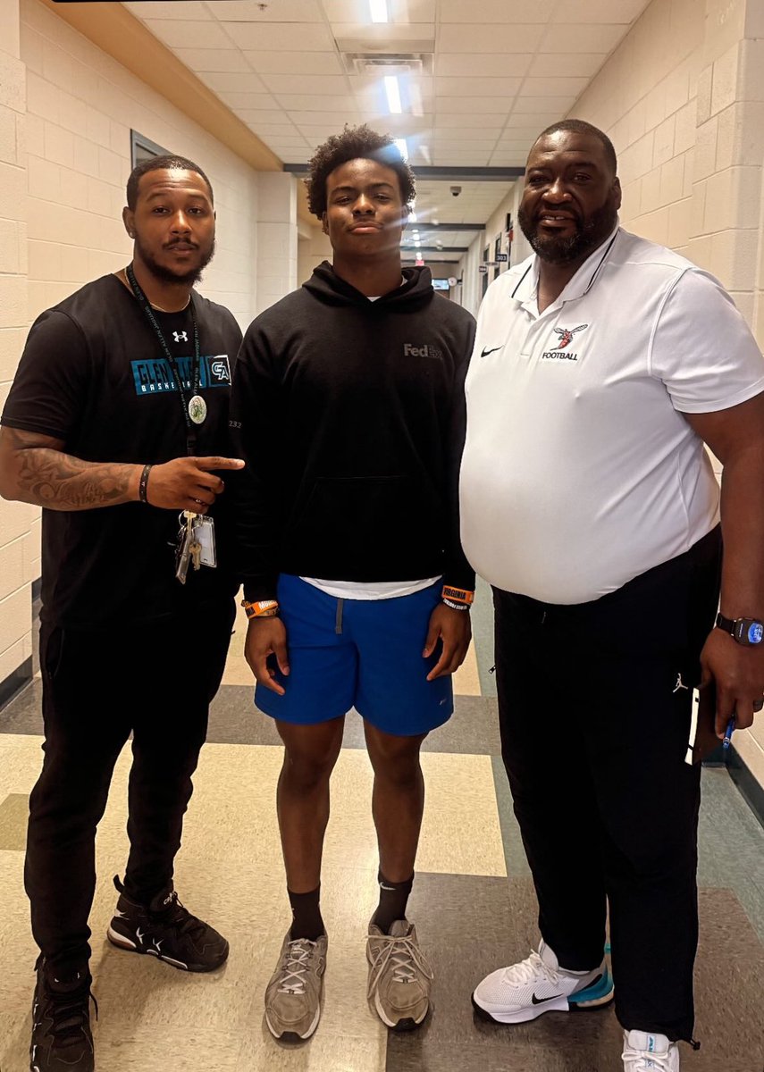 William Ogbonna (3 D1 Offers)⭐️ (@will_ogbonna11) on Twitter photo #AGTG After a great conversation with <a href="/EmEmer1994/">Emerson Martin</a> I am BLESSED To Receive my 7TH D1 Offer from Delaware State ‼️<a href="/DeSeanJackson10/">Desean Jackson</a> <a href="/CoachSexton16/">Coach Malik Sexton Sr.</a> <a href="/GlenallenfbDASH/">Glen Allen Football</a> <a href="/aleceberle54/">Alec Eberle</a> <a href="/5StarFBRecruits/">5 Star Football Recruiting</a> #AGTG After a great conversation with <a href="/EmEmer1994/">Emerson Martin</a> I am BLESSED To Receive my 7TH D1 Offer from Delaware State ‼️<a href="/DeSeanJackson10/">Desean Jackson</a> <a href="/CoachSexton16/">Coach Malik Sexton Sr.</a> <a href="/GlenallenfbDASH/">Glen Allen Football</a> <a href="/aleceberle54/">Alec Eberle</a> <a href="/5StarFBRecruits/">5 Star Football Recruiting</a>