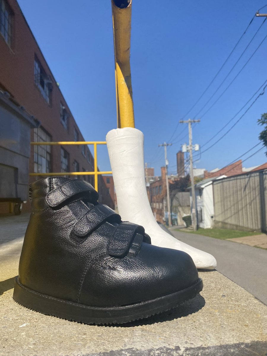 They gave shao these big ass orthopedic boots 😂😂😂