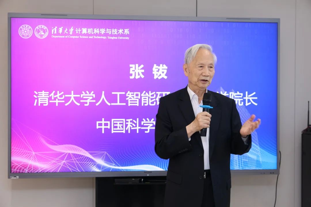 thudcst's tweet image. "To boost LLM abilities, move beyond 'brute force.' Focus on enhancing reasoning & accuracy internally, and align w/ human intent externally. Multimodal generation, constructing agents & embodied intelligence are key to future AI." — Bo Zhang at #Tsinghua DCST AI Alumni Symposium