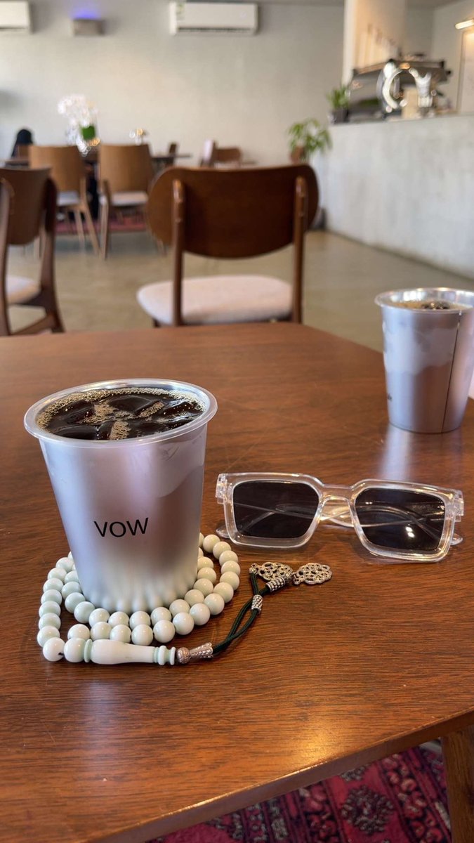 مرحبا ياغاية القلب وأقصى منتهاه
ريف قلبي جعل عمري معك ماينتهي
 والله انك وسط قلبي وهذا مبتغاه
 والعمر من دون وصلك ترا مايشتهي
والله انك زين مبسم وطبع وزين جاه
 جعل عين الناس منك تسج وتلتهي