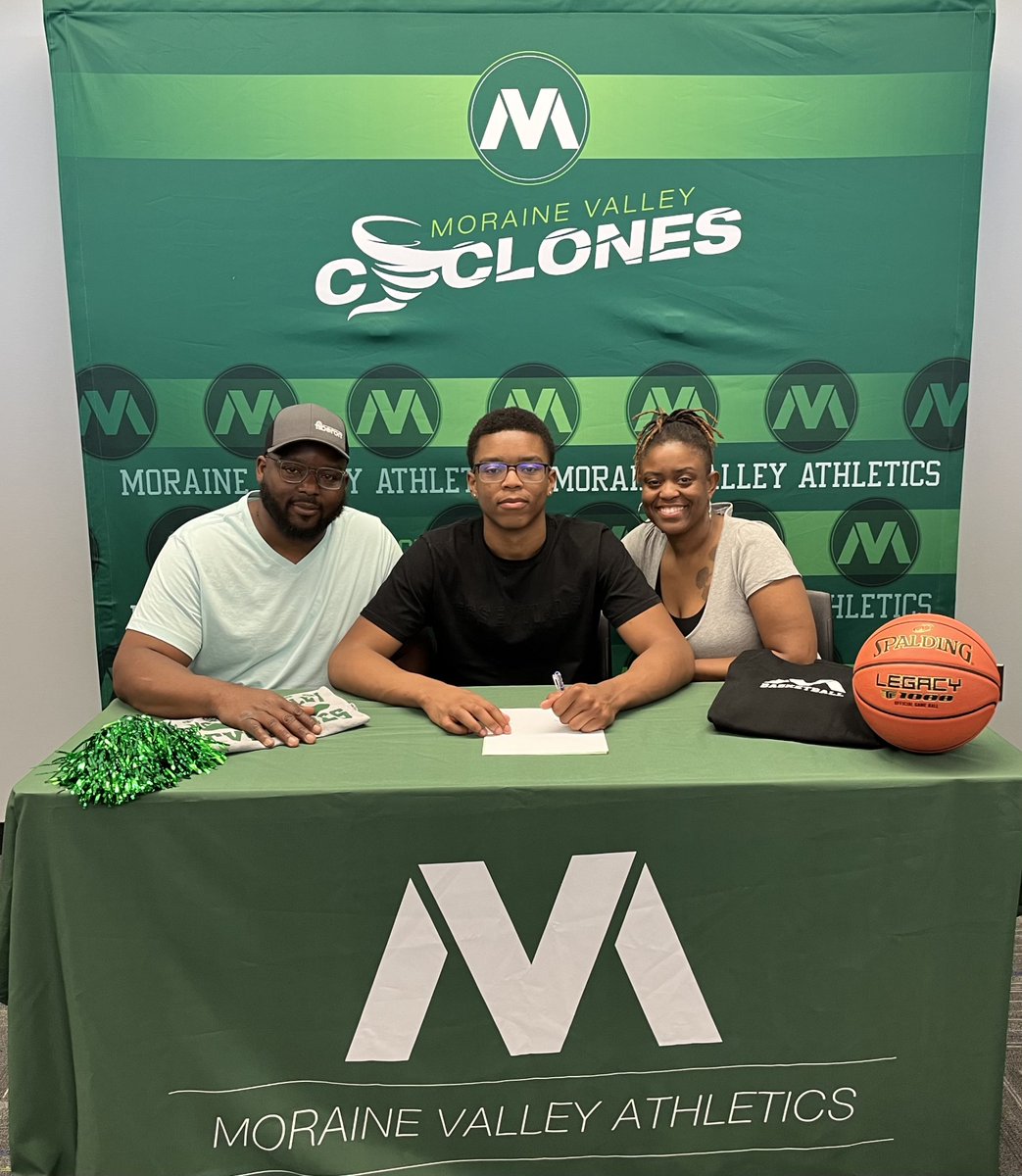 MoraineValleyAthletics (@mvcyclones) on Twitter photo Welcome to our Cyclone family, Noah Harris! This 6-7 Romeoville H.S. grad will join Cyclones men's #basketball <a href="/MVCC_Hoops/">Moraine Valley Men’s Basketball</a> in August! #GrowingCycloneFamily #GoCyclones #mvcyclones Welcome to our Cyclone family, Noah Harris! This 6-7 Romeoville H.S. grad will join Cyclones men's #basketball <a href="/MVCC_Hoops/">Moraine Valley Men’s Basketball</a> in August! #GrowingCycloneFamily #GoCyclones #mvcyclones