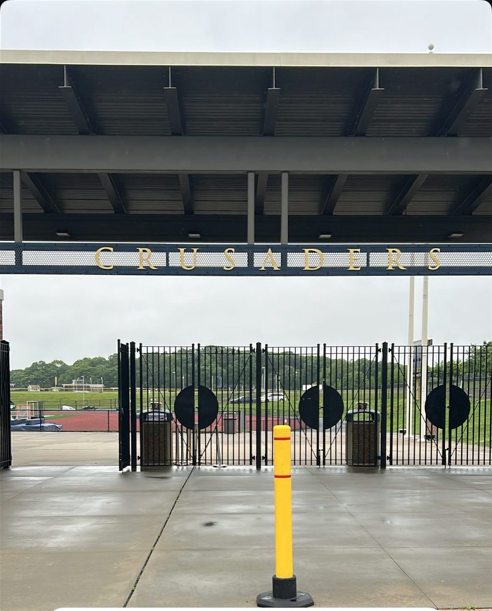 SAMIE PARKER (@samieparker) on Twitter photo End the day in PA, at the house <a href="/CutonDime25/">LeSean Shady Mccoy</a> built <a href="/McD_Football_/">McD Football</a> End the day in PA, at the house <a href="/CutonDime25/">LeSean Shady Mccoy</a> built <a href="/McD_Football_/">McD Football</a>