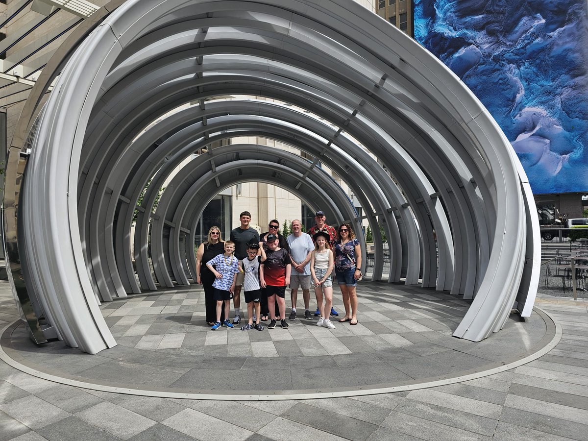 Robotics world champs complete now off for our first ever baseball game all the way from the UK <a href="/Rangers/">Texas Rangers</a> #GoRangers 
Any advice for the game?