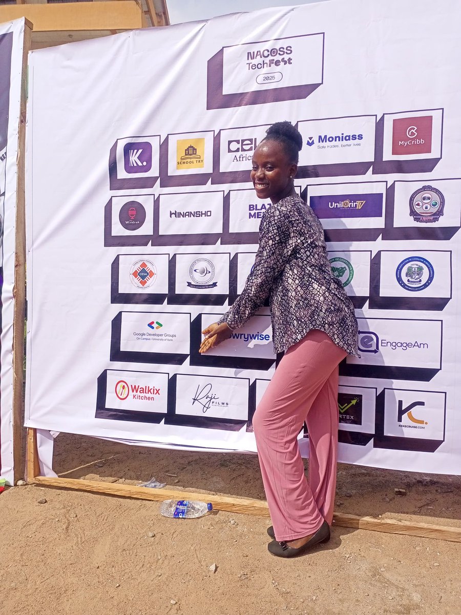 O_yhemi's tweet image. Live at Nacoss TechFest 1.0 yesterday 💕💕

@O_tohme @FicazzoS @al_knbi299 @gdgoc_unilorin @bhalow_meenat @dev_leoo #NacossTechFest @NACOSS_UIL