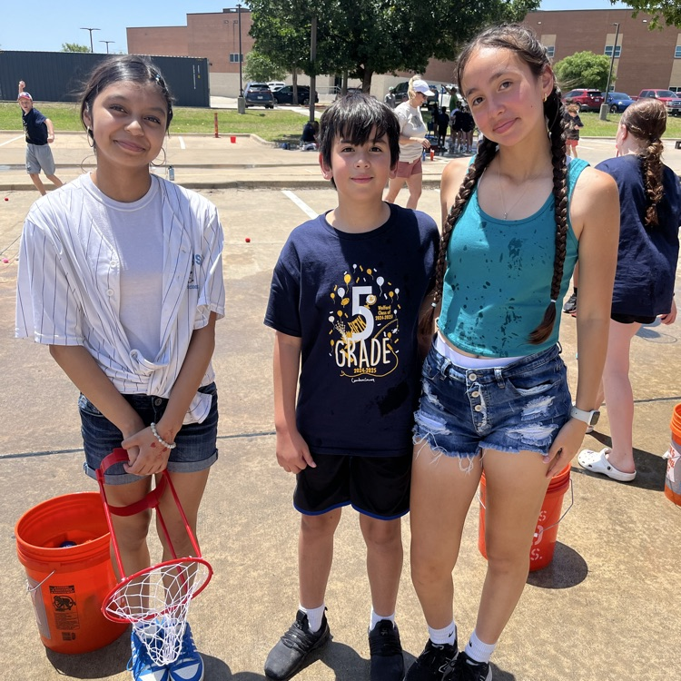 EvansPanthers's tweet image. The EMS PALS had the best time serving at Wolford's field day yesterday!☀️ #evansIMPACT