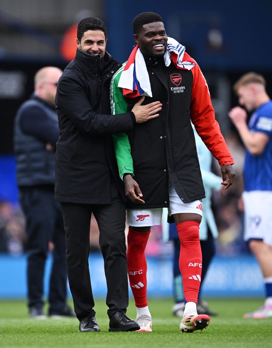 afcstuff's tweet photo. 🚨 Arsenal are making back-up plans for midfield incase they fail to reach an agreement with Thomas Partey. There is optimism that a new agreement can be reached, but due to a desire to be prepared for every eventuality, the club are making sure they have an awareness of potential deals that can be struck.

Ideally, they would look to someone already within the Premier League, given Martin Zubimendi is going to join from abroad & they do not want to have too many players who are not completely settled in the country by the start of the season. [@DeanJonesSoccer]