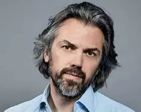Ameriquecarton's tweet photo. En un mot, comment le définiriez-vous ? https://t.co/UzbvZZeTfN