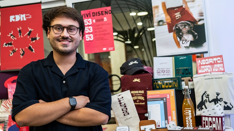 Universidad ORT Uruguay (@universidadort) on Twitter photo 🎨 Identidad con sabor local
En el marco de Re|creación 25, Juan Fleitas, estudiante avanzado de la Licenciatura en Diseño Gráfico de la Facultad de <a href="/Diseno_ORT/">Diseño ORT</a>, presentó una propuesta de renovación visual para La Focaccería.
🔗 bit.ly/JuanFleitas-FD 🎨 Identidad con sabor local
En el marco de Re|creación 25, Juan Fleitas, estudiante avanzado de la Licenciatura en Diseño Gráfico de la Facultad de <a href="/Diseno_ORT/">Diseño ORT</a>, presentó una propuesta de renovación visual para La Focaccería.
🔗 bit.ly/JuanFleitas-FD