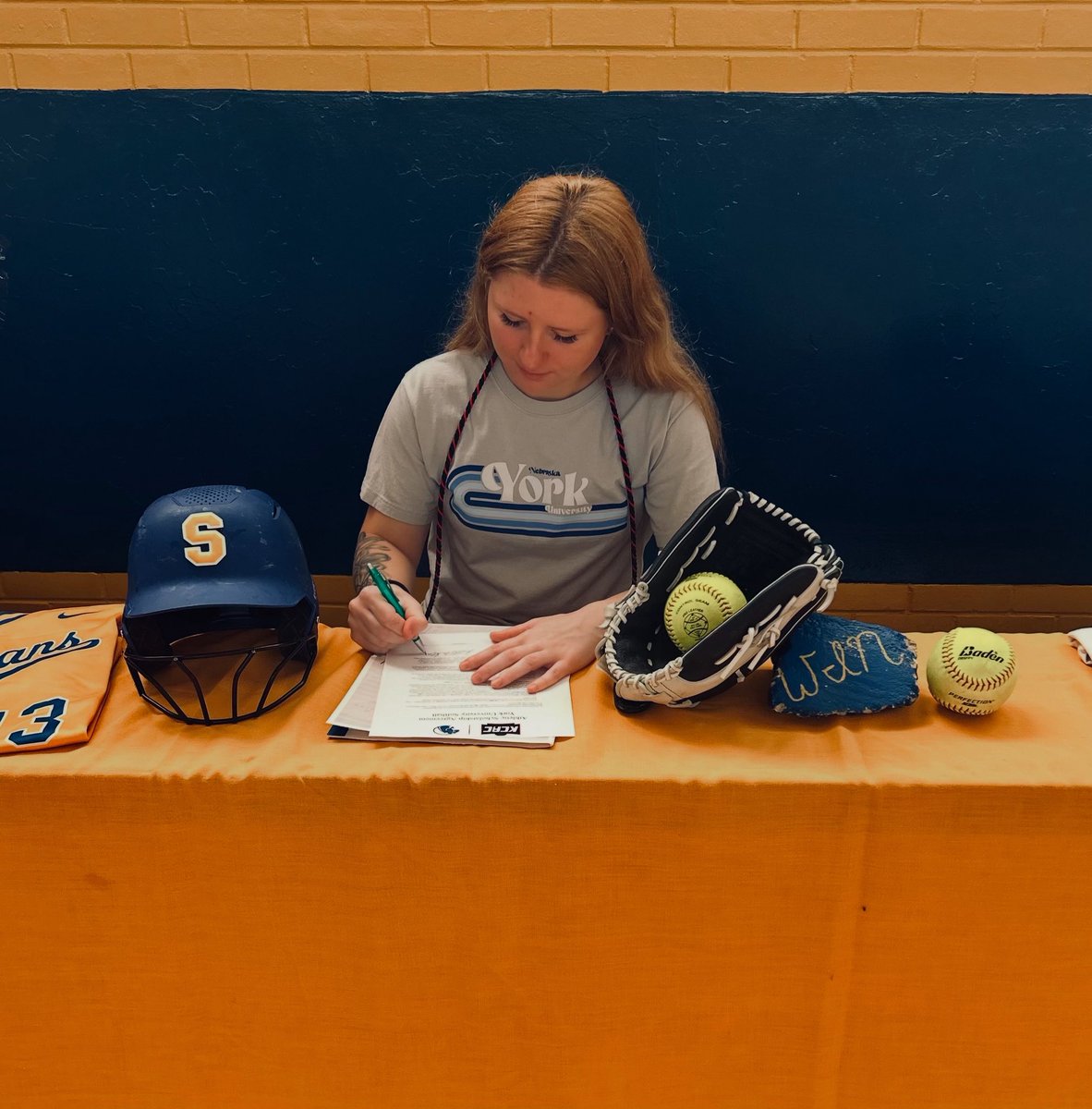 Jessica Burns signed her Letter of Intent to continue her Softball and Academic pursuits at York University! We are Extremely Proud of her! 🥎
#AgogeGirl
#SpartanProud
#SpartanStrong