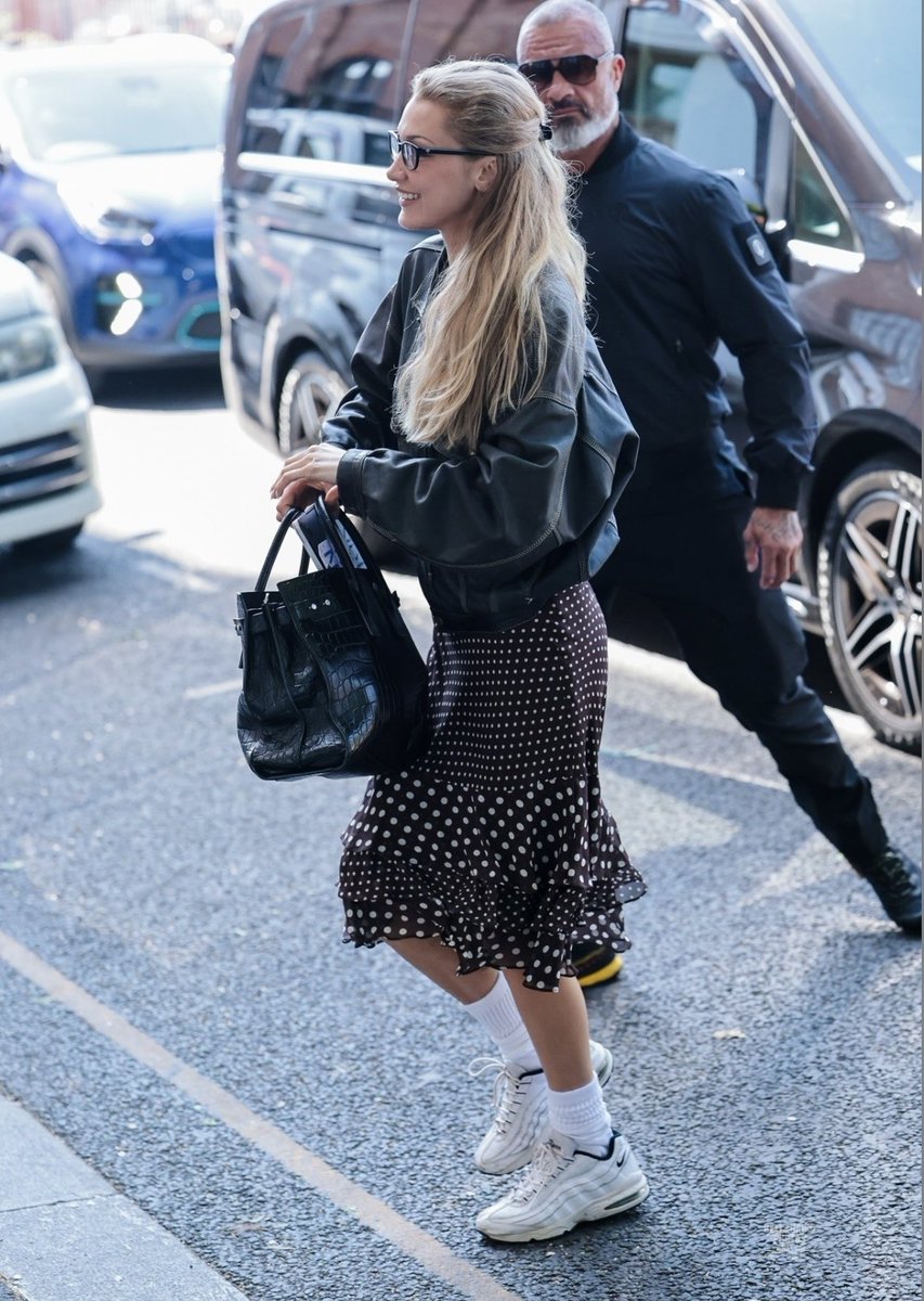 bella hadid out in london today ☆