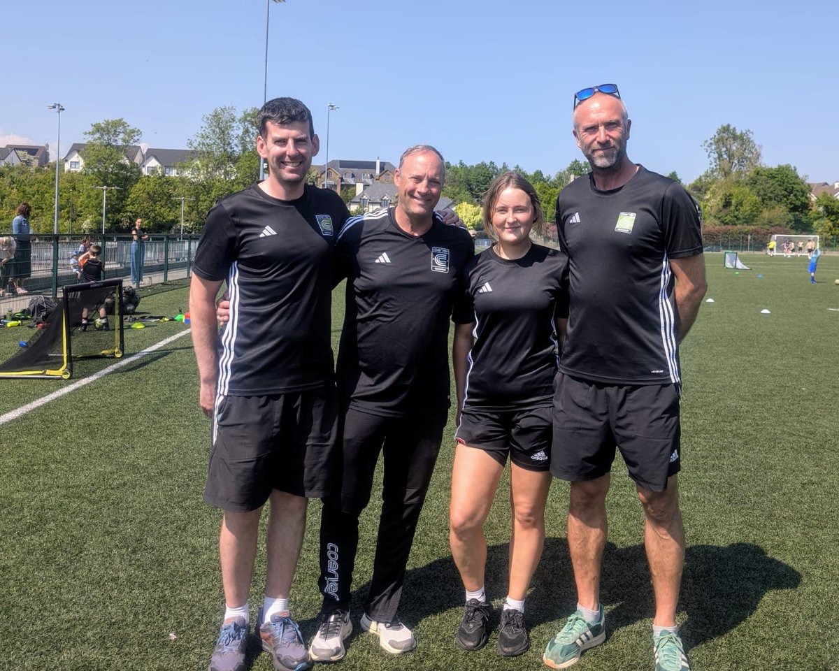 It was a pleasure to welcome Patrick Kelleher (Coerver New York) to our session in Carrigaline this evening. Patrick has been coaching with Coerver Coaching since 1992 🇺🇸