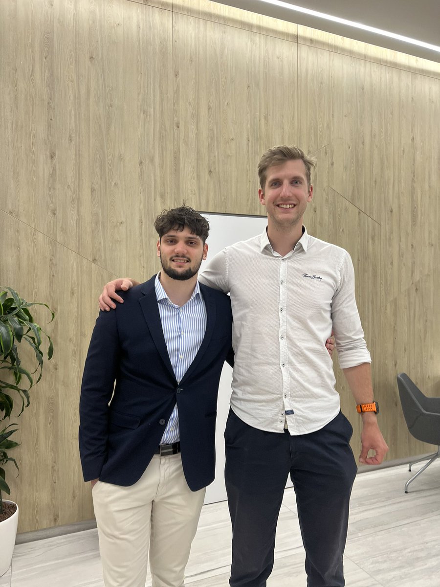 Benson (@benson_vlr) on Twitter photo Megtiszteltetés, hogy képviselhettük egyetemünket a <a href="/HUNESZ/">Hungarian Esports Federation</a> és a <a href="/telekomHU/">Telekom HU</a> díjátadóján.
És a két goat-nak is, hogy csinálhattunk egy képet <a href="/torzsics/">torzsi</a> <a href="/FormulaDani/">Dani Bereznay</a> ❤️ Megtiszteltetés, hogy képviselhettük egyetemünket a <a href="/HUNESZ/">Hungarian Esports Federation</a> és a <a href="/telekomHU/">Telekom HU</a> díjátadóján.
És a két goat-nak is, hogy csinálhattunk egy képet <a href="/torzsics/">torzsi</a> <a href="/FormulaDani/">Dani Bereznay</a> ❤️