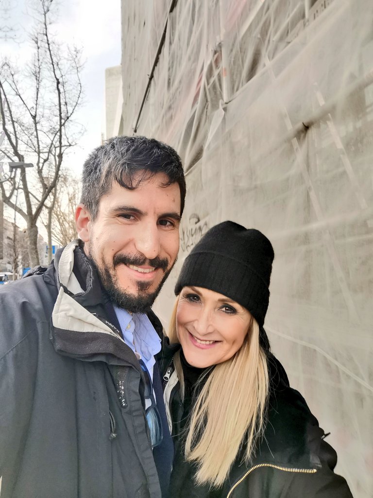 Julio Guinea Bonillo 🌻🇪🇺🏳️🌈🇺🇳🌍 (@julioguinea) on Twitter photo Desde el cielo de los primeros eliminados en #TraitorsEspaña
<a href="/ccifuentes/">Cristina Cifuentes</a> y yo os mandamos un recuerdo entrañable a todos.
Puede que a los (ex)políticos les asesinen rápido, pero dejan una huella imborrable.
Esperamos de corazón que gane un fiel honesto y el bien prevalezca. Desde el cielo de los primeros eliminados en #TraitorsEspaña
<a href="/ccifuentes/">Cristina Cifuentes</a> y yo os mandamos un recuerdo entrañable a todos.
Puede que a los (ex)políticos les asesinen rápido, pero dejan una huella imborrable.
Esperamos de corazón que gane un fiel honesto y el bien prevalezca.