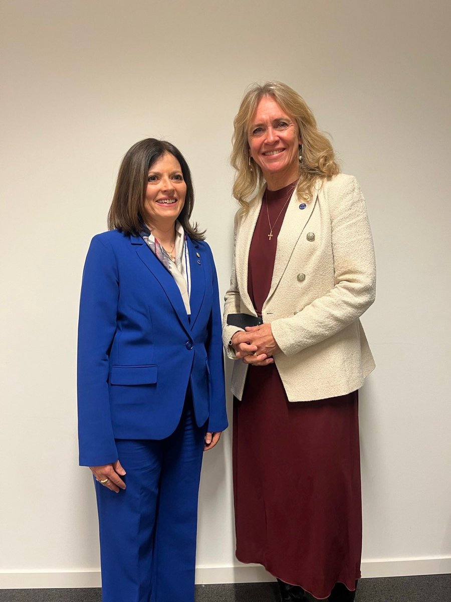 Good meeting with <a href="/ImmaTorFaus/">Imma Tor Faus</a> and excellent discussions on the great value of small states’ collaboration, increasing bilateral co-op  between 🇮🇸 &amp; 🇦🇩 and our important MoU on youth mobility. I wish 🇦🇩 all the best in hosting the upcoming Games of  the Small States of Europe.