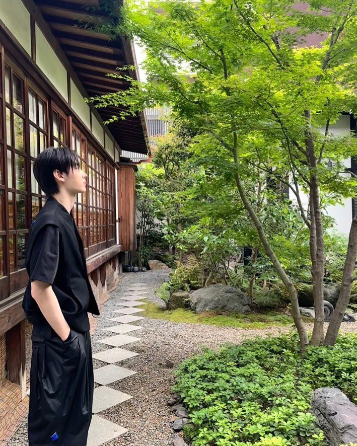 ENHYPEN_Brasil's tweet image. 📱[INSTAGRAM] Atualização na conta @.ENHYPEN

 “#광고 #아더에러 #ADERERROR #アーダーエラー #SUNGHOON”

(1/2)
@ENHYPEN_members @ENHYPEN #ENHYPEN #엔하이픈 #성훈