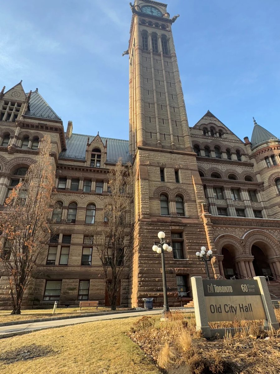 Toronto is a shining star in Canada where beauty meets stillness Parks lakes and lights make it a peaceful dreamland to call home 🌟