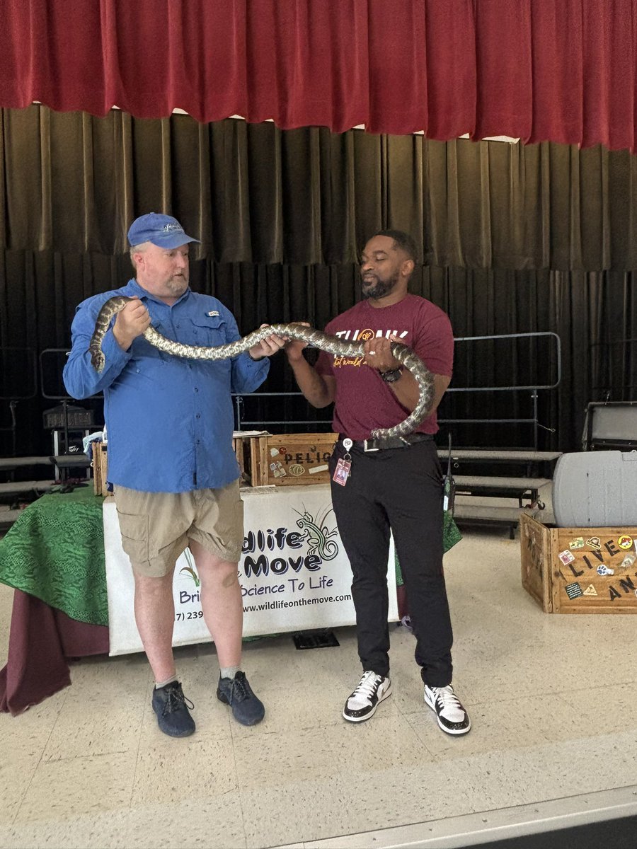 Celebrating student success with Wildlife on the move! Thank you for providing a memorable experience for our scholars! #WinTheDay