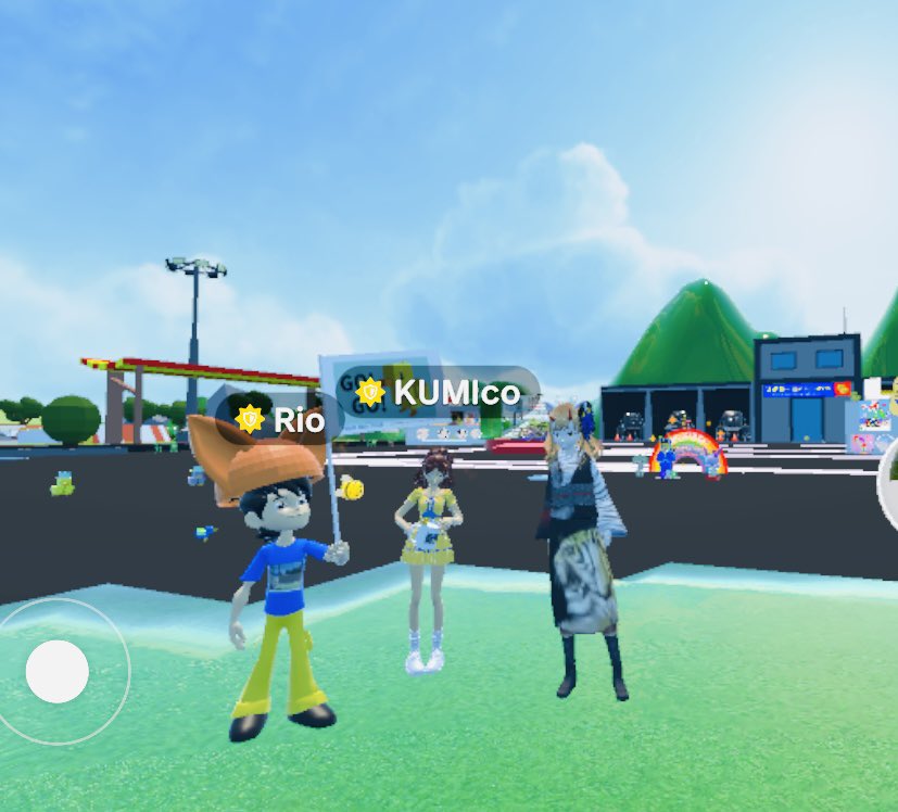 alkemist_52's tweet photo. 昨日は、

Rioくん　（ @Spectrum_NFTart ) と、
 KUMIcoさん　（ @KUMIco_2025  ) 姉弟に、

私の　#nft講師　#メタバース講師　採用のお祝いをして頂けました❣️
ありがとうございます。

#メタバース
#metarverse 
#ぴよちー
#ぴよちーレースサーキット
#nft
#nftart
#spatial
#suppart 
#chatgpt https://t.co/WDtvAVQ1DI
