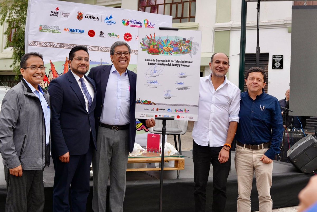 CuencaTurismoEC's tweet photo. Un paso firme por el turismo rural
La Fundación Turismo para Cuenca firmó un convenio con Jardín Azuayo, la Prefectura y el ISTEPS para impulsar promoción y capacitación con una inversión de 65.000 USD.

#CuencaInspira #TurismoRural #DesarrolloLocal https://t.co/yBj6hZuHan