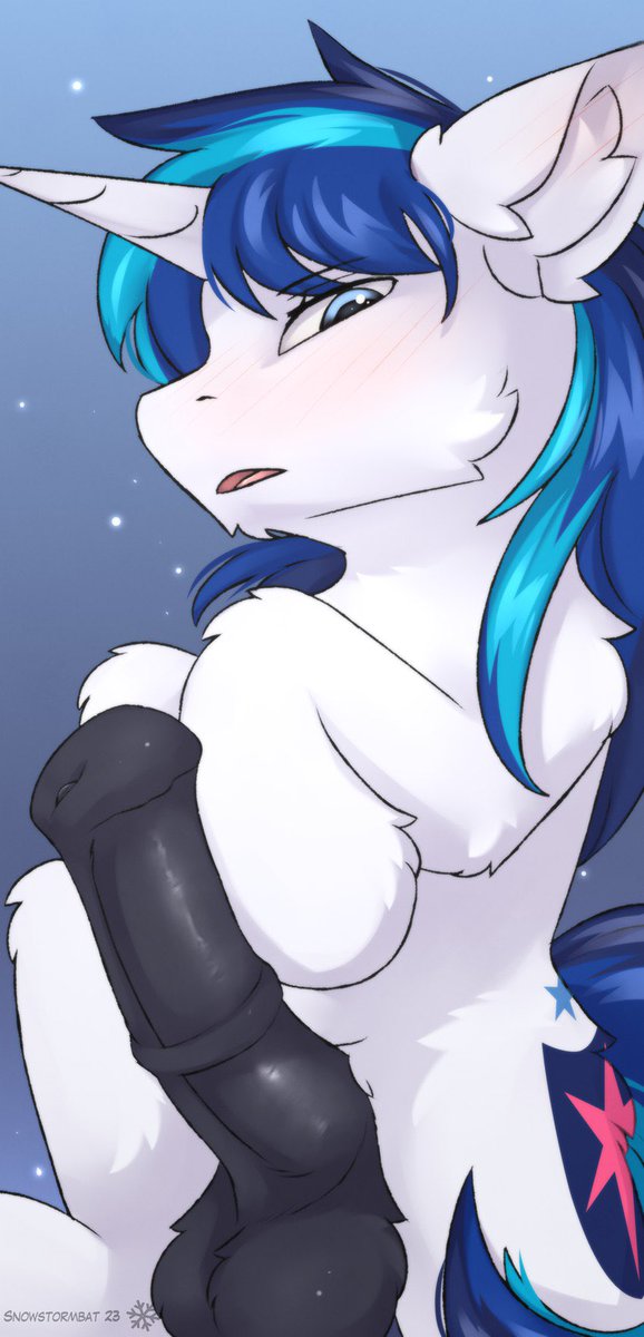 “Come. Show me you are worthy of my love~. Don’t worry~ Cadence doesn’t have to know~” 

Artist: snowstormbat