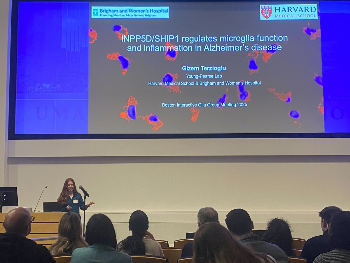 YoungPearseLab's tweet image. TYP-ers attended the BIGG meeting at UMass on Monday, and had a great time presenting talks and posters! PhD student @GizemTerzioglu_ & postdoc Kellie gave amazing short talks, Master's student @emma_601_emma & postdoc @Heuerwego got great poster traffic!