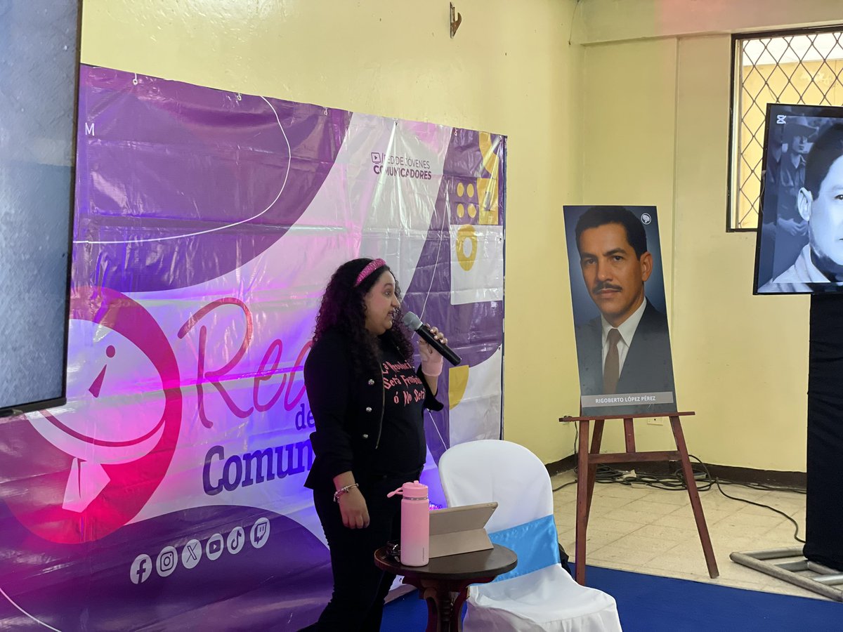 Flor y Canto 🇳🇮 (@florycantox) on Twitter photo Hoy junto a la <a href="/RDcomunicadores/">RDcomunicadores</a> participamos del Conversatorio y Museo Virtual “Dignidad, Soberanía y Revolución” en Homenaje al General Sandino en el Colegio Rigoberto López Pérez, Managua.
#Nicaragua #UnidosEnVictorias Hoy junto a la <a href="/RDcomunicadores/">RDcomunicadores</a> participamos del Conversatorio y Museo Virtual “Dignidad, Soberanía y Revolución” en Homenaje al General Sandino en el Colegio Rigoberto López Pérez, Managua.
#Nicaragua #UnidosEnVictorias