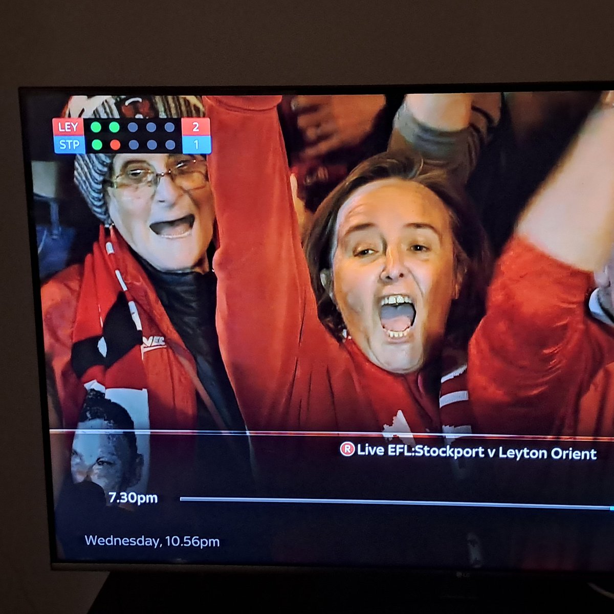 Leyton Orient (books) 🇪🇺 💙 tweet media