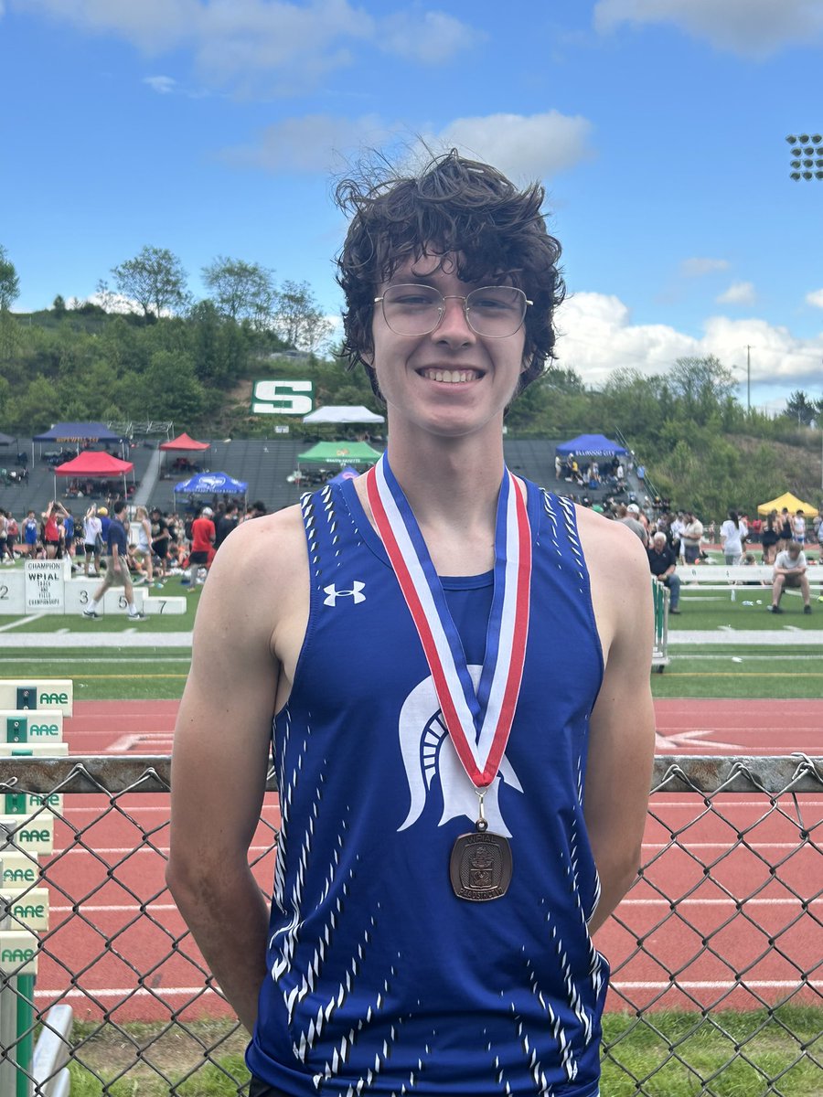 SCHOOL RECORD ALERT!!!! Junior Jonathan Stetchock broke the school record in the 3200 meters placing 3rd with an incredible time of 9:23.65 and will be advancing to the state meet next weekend!