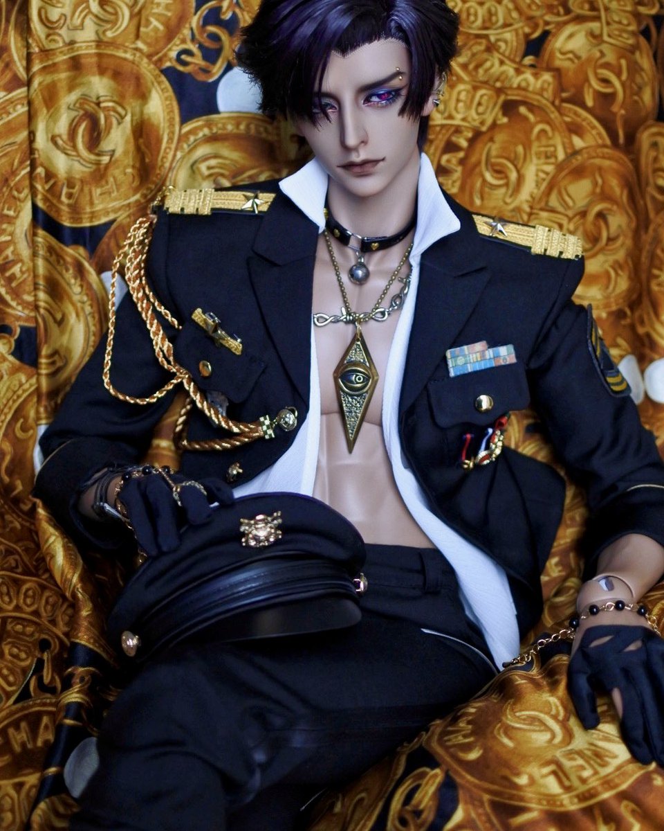 sei_to_doll's tweet photo. 今日は久しぶり(3週間ぶり?くらい)のお休みなので、ソファーでダラダラしてる↓この人とロードオブザリング力の指輪三周目を見ます。
なんで、何回見ても、新発見があるんでしょうね。一回で全てを理解する脳みそが欲しい。
#Idealian
#IDEALIAN
#Hyperon https://t.co/GO7I6fTkVp
