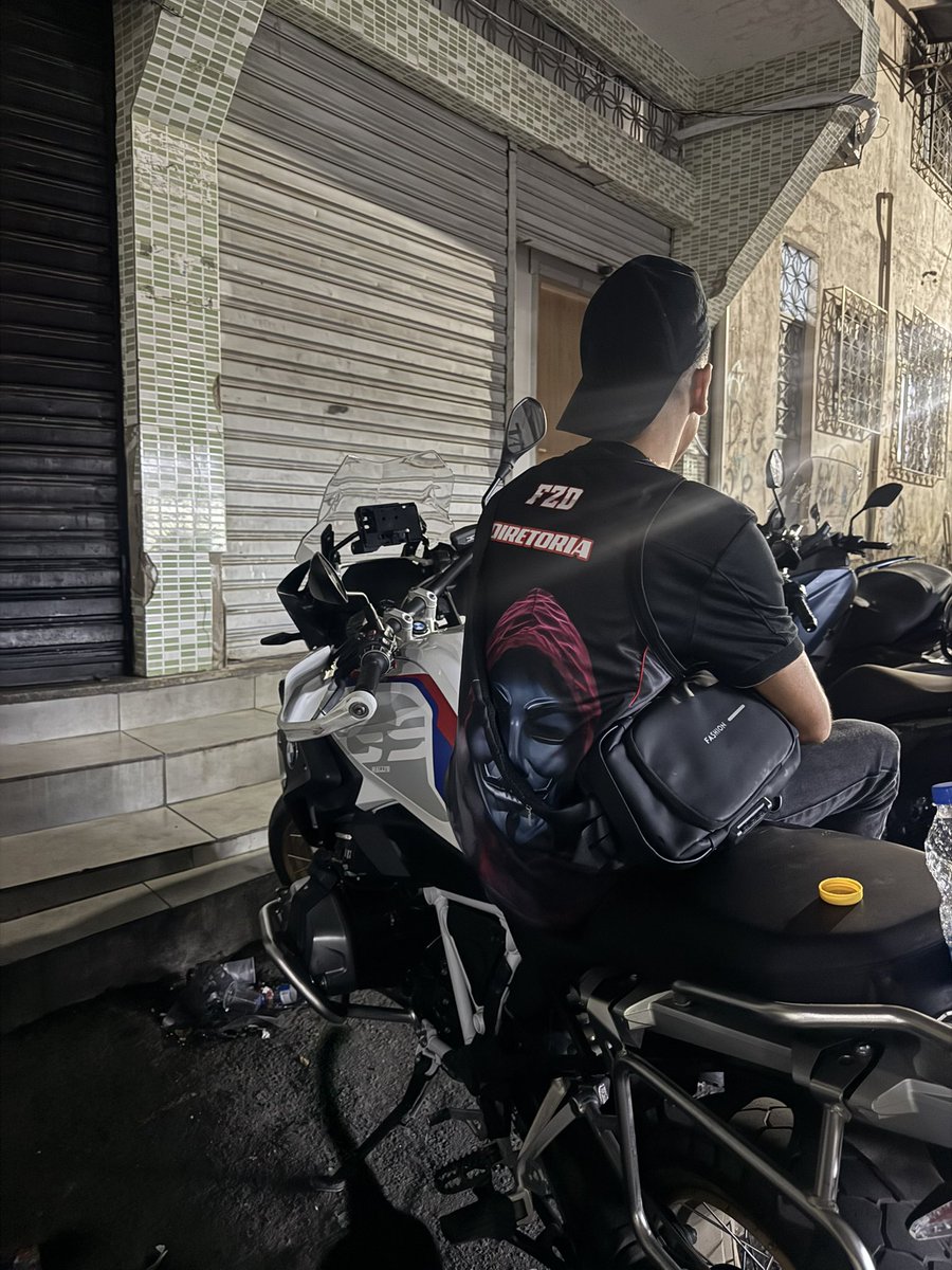 hzsiria's tweet image. Melhor ser um lobo que todo mundo odeia do que um burro que todo mundo monta.. Eu sou o monstro q vcs criaram 👿🖕