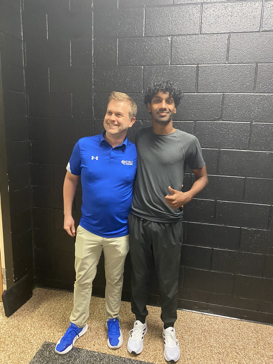 HarshilMuppala's tweet image. Thank you to Coach @indelible173 and @cnu_football for stopping by today! It was great to hear about the program! Exited to keep the conversation going!
@MoeN5GMeniacs @sweatt_chris @One11Recruiting @FSR_Varsity_FB @carljfred @FHSSOUTHRIDING @UtProsim74 @andrejones1185