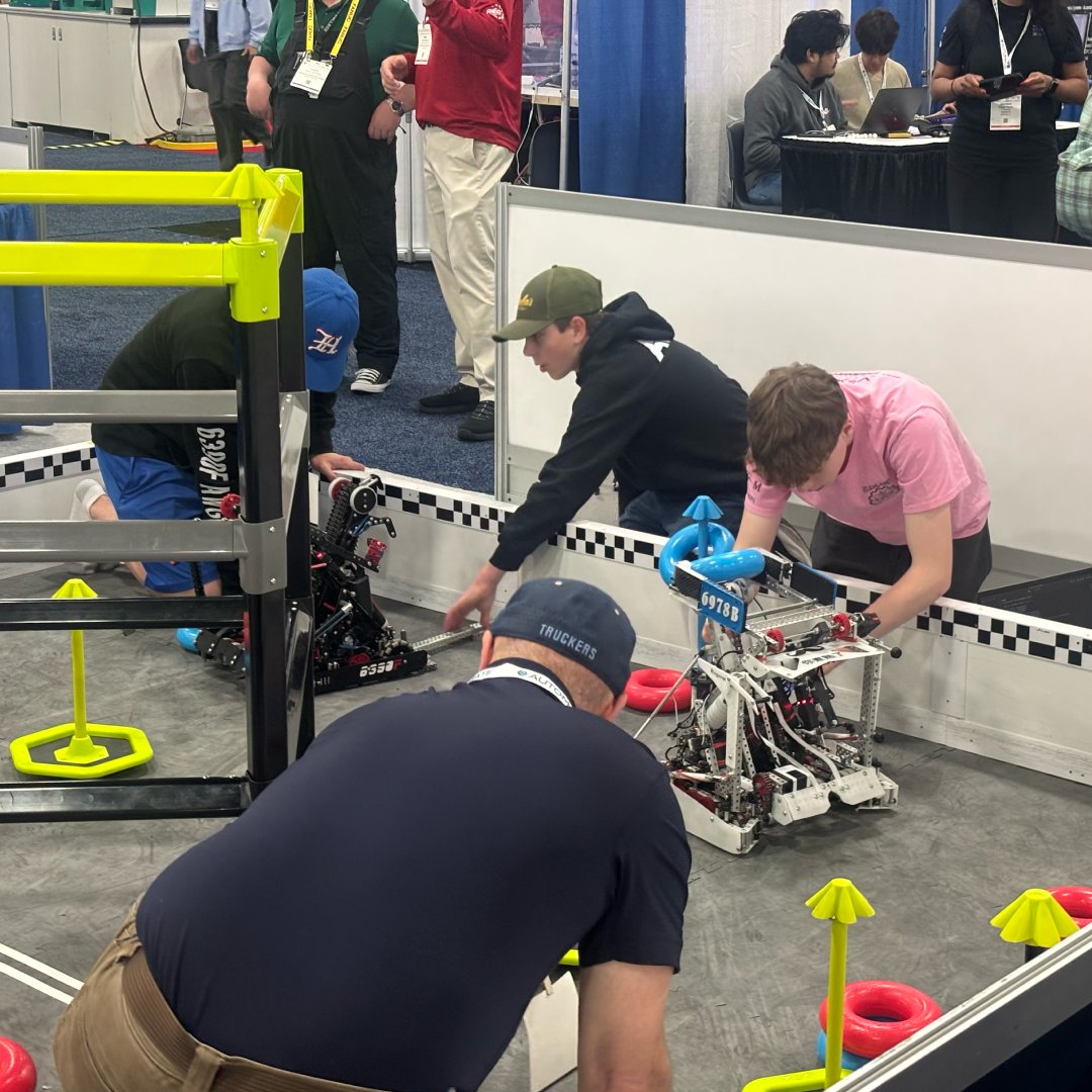 AutomateShow's tweet image. Day 3 highlights from #Automate2025! 📸